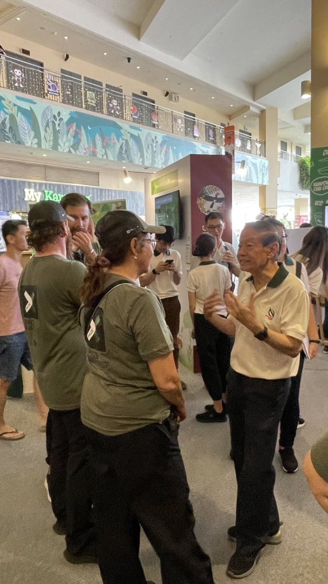 🦋 #XPRIZERainforest Advisory Board Member @OrisSanjur of @Stri_Panama talked with an @NParksBuzz representative about semifinals at the Festival of Biodiversity in Singapore.

cc: @InstitutoAlana