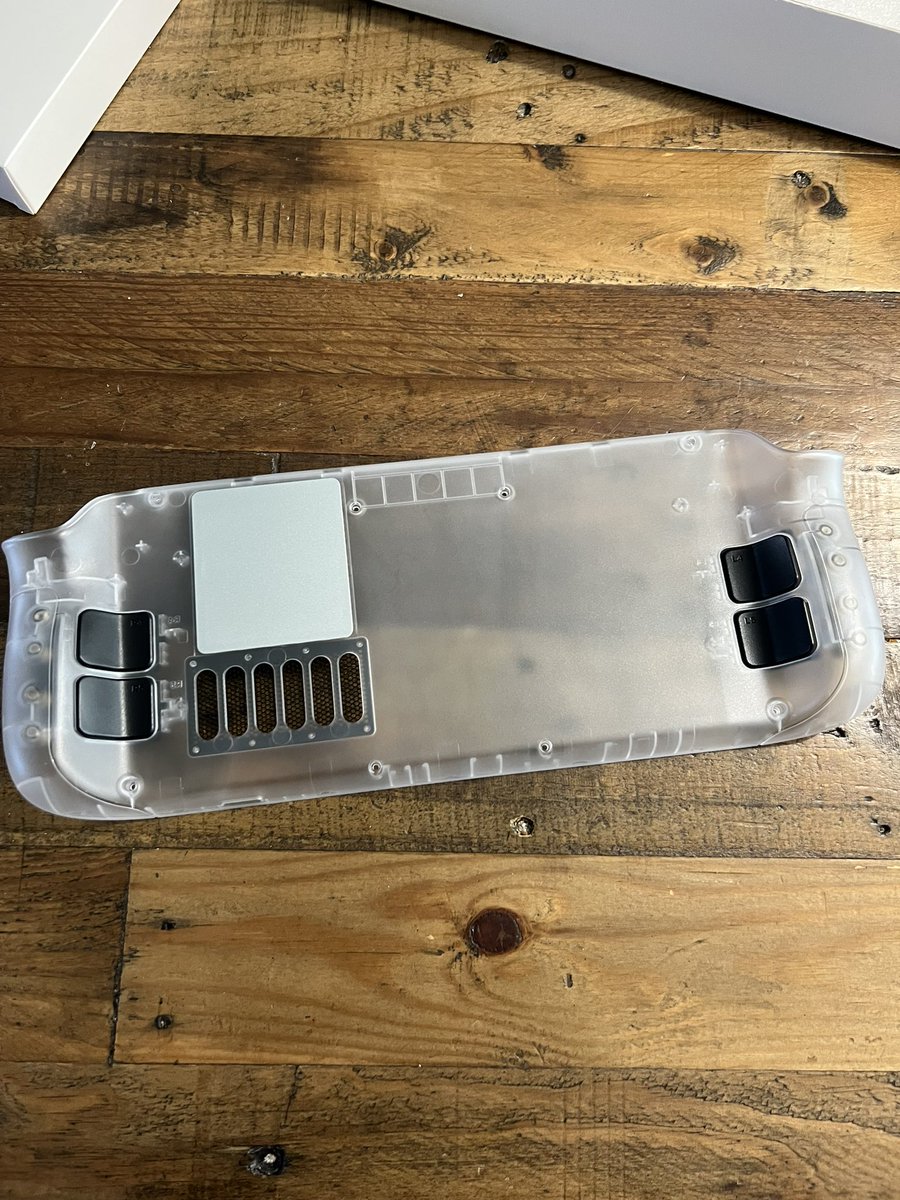 RogueportGCC's tweet photo. 🚨 GIVEAWAY ALERT! 🚨 

Want a custom tinted steam deck shell?
Enter for a chance to win! 
Winner picks exactly what design the want done! (Pics for example)

Here’s how to enter - 

Like and retweet this post
Follow me @RoguePCustoms 
Tag a steam deck friend! 

Giveaway ends and winner selected randomly June 10th. 

International winners will have to cover shipping costs. 

Thanks guys!