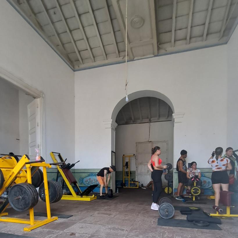 RunwithBitcoin's tweet photo. There is a gym in Trinidad, Cuba 🇨🇺 that accepts #bitcoin https://t.co/mykQxSzAjV