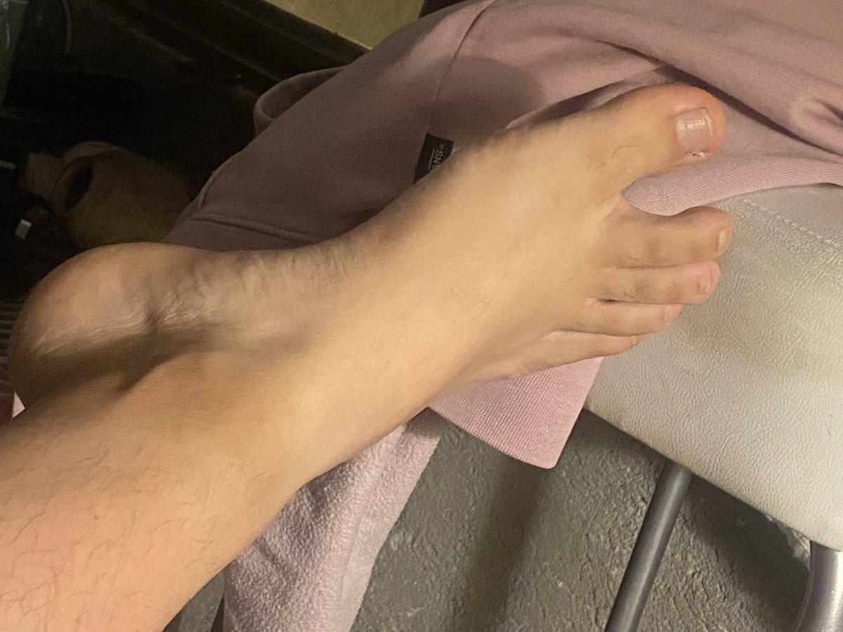 ijsmxx's tweet photo. @FeetAwards Te gustan mis pies? #sales #feetfinder #toes #feetfethish #feetpic #FeetPictures #feetpicsforsales #feetseller #feetselling #feetfetiche #fetichesmodernos #VentaDeContenido #PiesBonitos #PiesDescalzos #feet_lover #feet_pic #vendofotos https://t.co/eSBCiTiasb