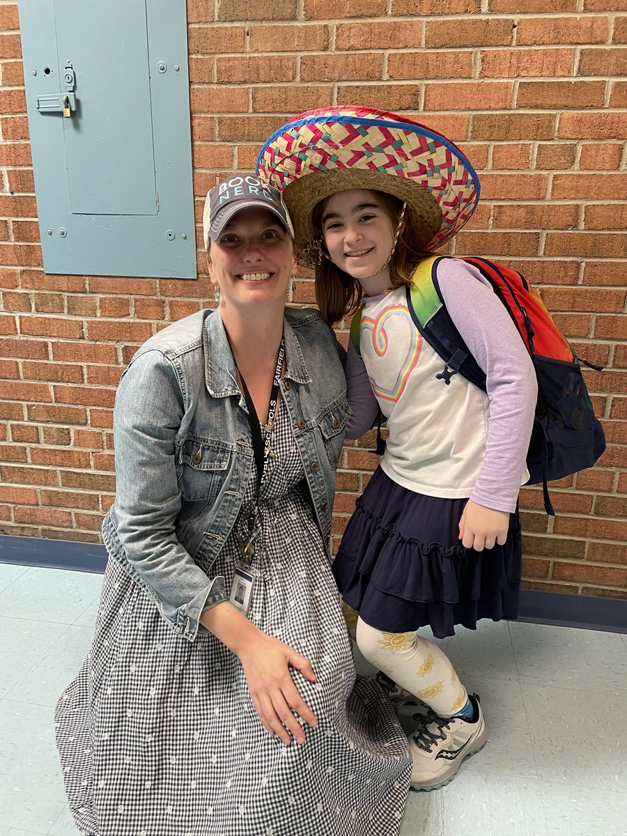 RiverfieldElem's tweet photo. It’s Wacky Hat Day at Riverfield and we had some doozies! https://t.co/pcQkrnJnw2