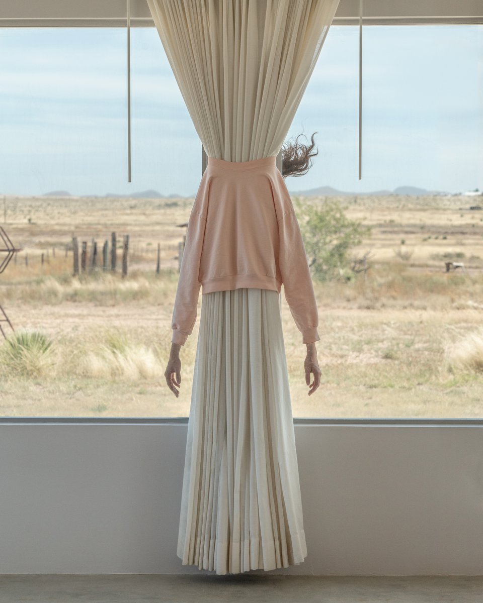 brokedidonato's tweet photo. deserted woman

.1 reserve auction is now live https://t.co/sVVoxWNLh9
