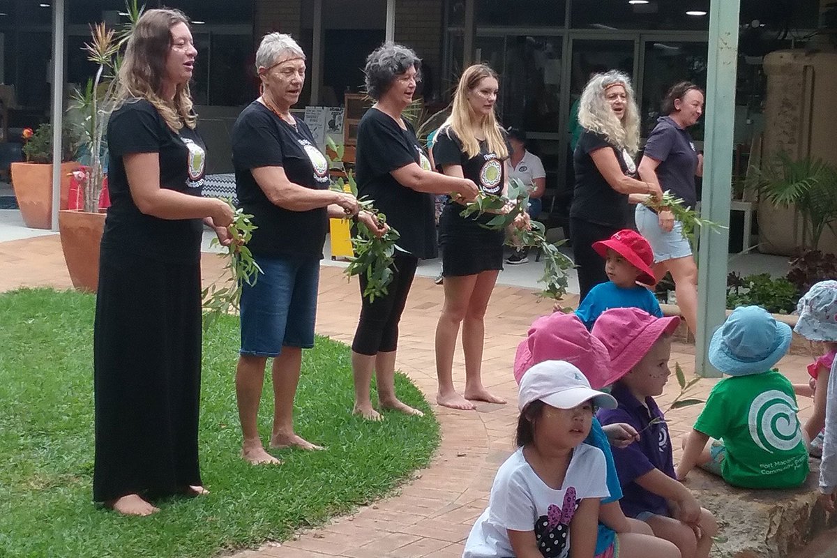 dizdarm's tweet photo. Port Macquarie Community Preschool is breaking down barriers &amp; boosting enrolments through culturally safe &amp; inclusive practice. Aboriginal &amp; Torres Strait Islander perspectives are integrated in all aspects &amp; their RAP is a critical part of their success. https://t.co/7L6KTJyFHw https://t.co/BcyKotSxkE