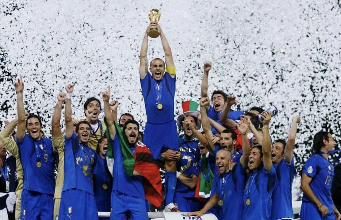 FCChapaChapa's tweet photo. 🏆🚨| ¡ꜱᴏᴍᴏꜱ ᴄᴀᴍᴘᴇᴏɴᴇꜱ ᴅᴇ ʟᴀ ʟɪɢᴀ ʀᴇɢᴜʟᴀʀ! de @VFOspain 

🗣️| Ahora viene el reto mas apasionante y donde sube la dificultad, ¡ᴀ ᴘᴏʀ ʟᴏꜱ ᴘʟᴀʏᴏꜰꜰ! 

💙Felicidades a toda la plantilla por el trabajo y a seguir remando hasta el final 

#GoChupaChupa🍭 https://t.co/iapQBWDGd3