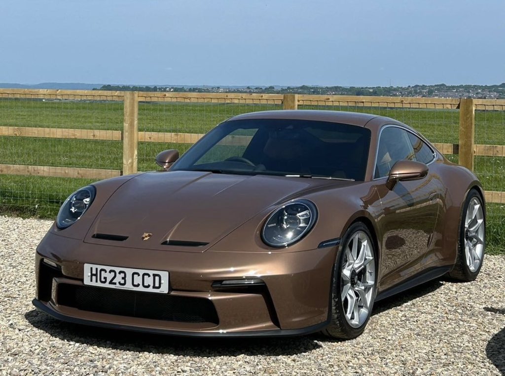 Paint-to-Sample Cognac Metallic 992 GT3 Touring