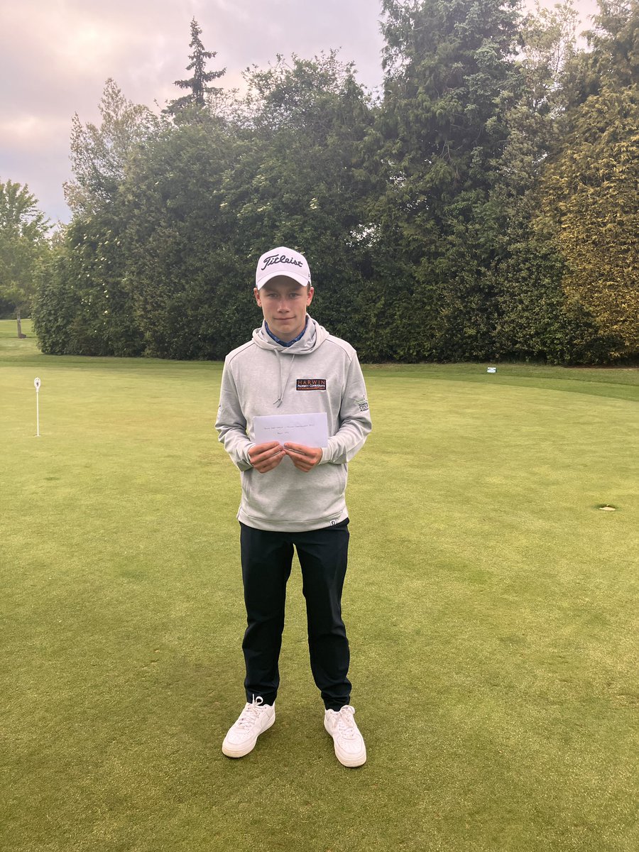 South east England under 16 winner ⛳️👏🏽