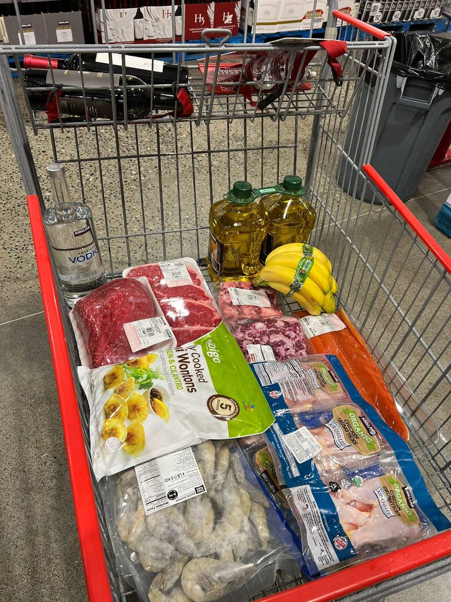 Viola9028's tweet image. Getting the supplies together and the ingredients for my cooking are essential.#cooking #food #foodie #foodporn #instafood #foodphotography #homemade #yummy #foodstagram #foodlover #delicious
#foodblogger #chef #cook #dinner #healthyfood #tasty #instagood #homecooking #love