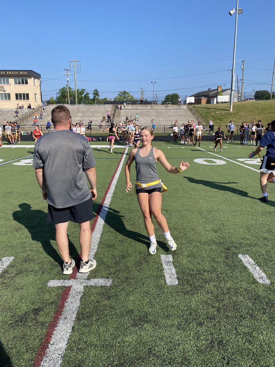BrandonFCPS's tweet photo. Just an extraordinary turnout for the first @FCPSMaryland girls flag football countywide practice and info session. Every high school well represented. More than 200 athletes on the field at Frederick High. https://t.co/W8gVxVms7G