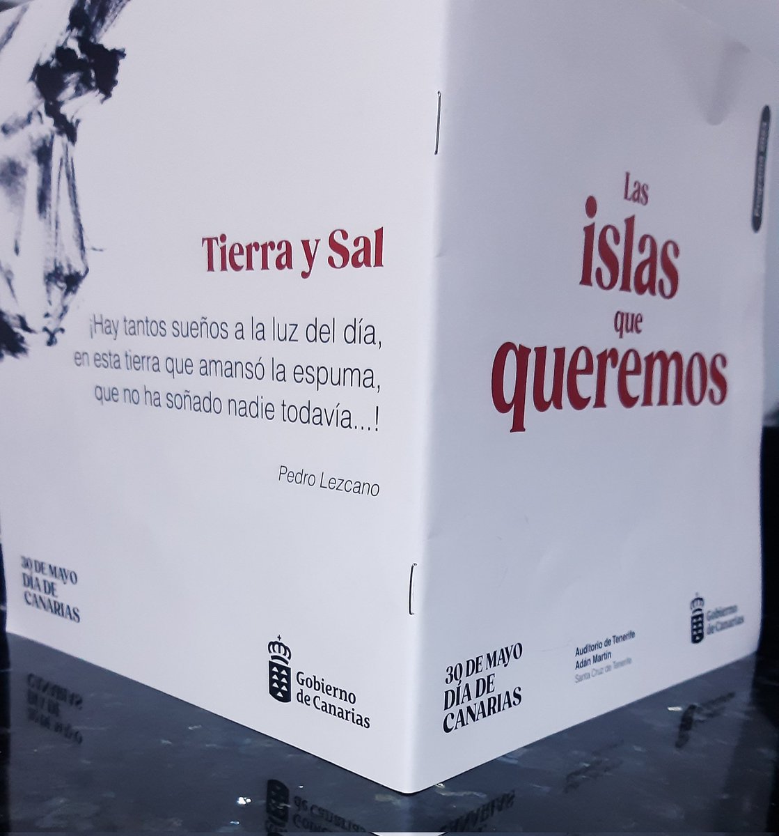 Aster2016Tfe's tweet photo. Ayer 30 de Mayo dia de Canarias se hizo entrega de los Premios y Medallas de Oro de Canarias 2023.
Aster Enfermos Reumáticos  hizo acto de presencia tras la invitación de la  organización
Aster agradece la invitación y felicita a los premiados
#gobiernodecanarias https://t.co/8dUOBGB8rk