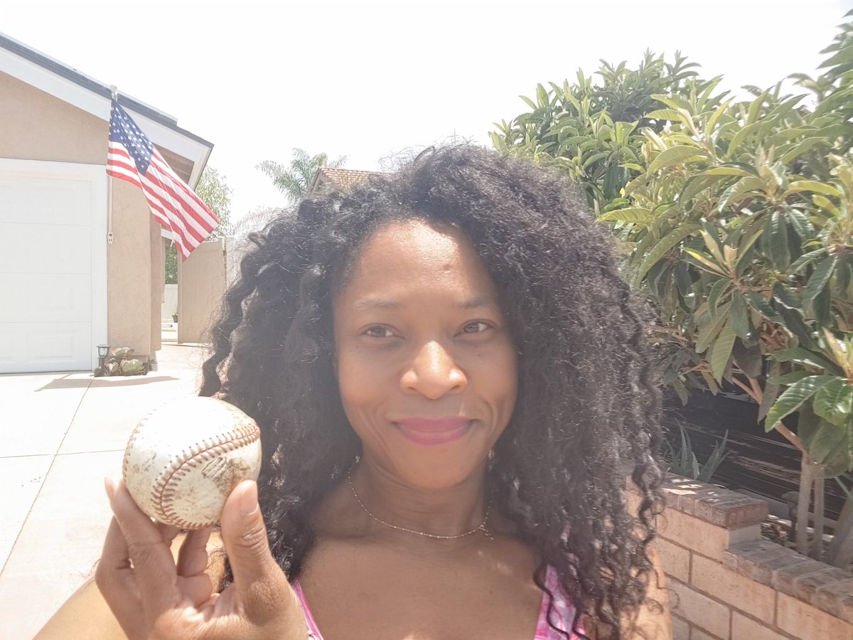 #WritingCommunity #poetrycommunity
#CinquainPrompt
#Mets
#BaseBall could literally heal the world.
The Offering

Title:
Baseball Heals All

Sorry
Apologize
Swallow my foolish pride
Acted in anger & chastised-
Wrongly. 
~ha sof~