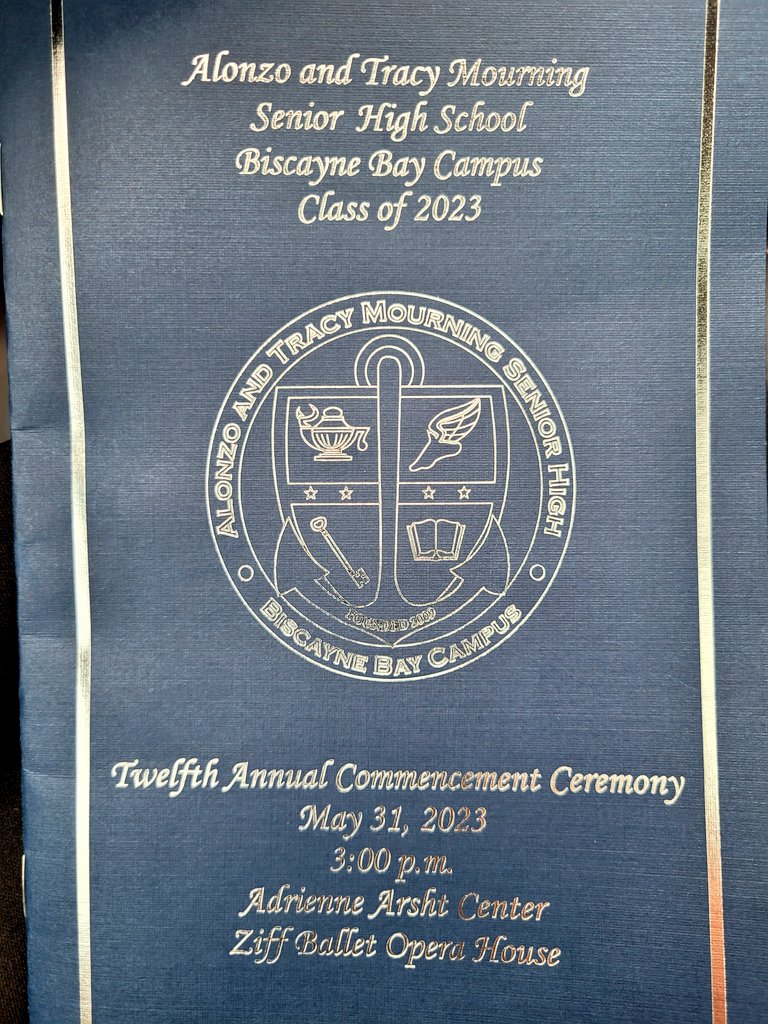 AlayonSally's tweet image. Congratulations to the @atmsenior Class of 2023! Go Sharks! #MDCPSGrad @MDCPSNorth