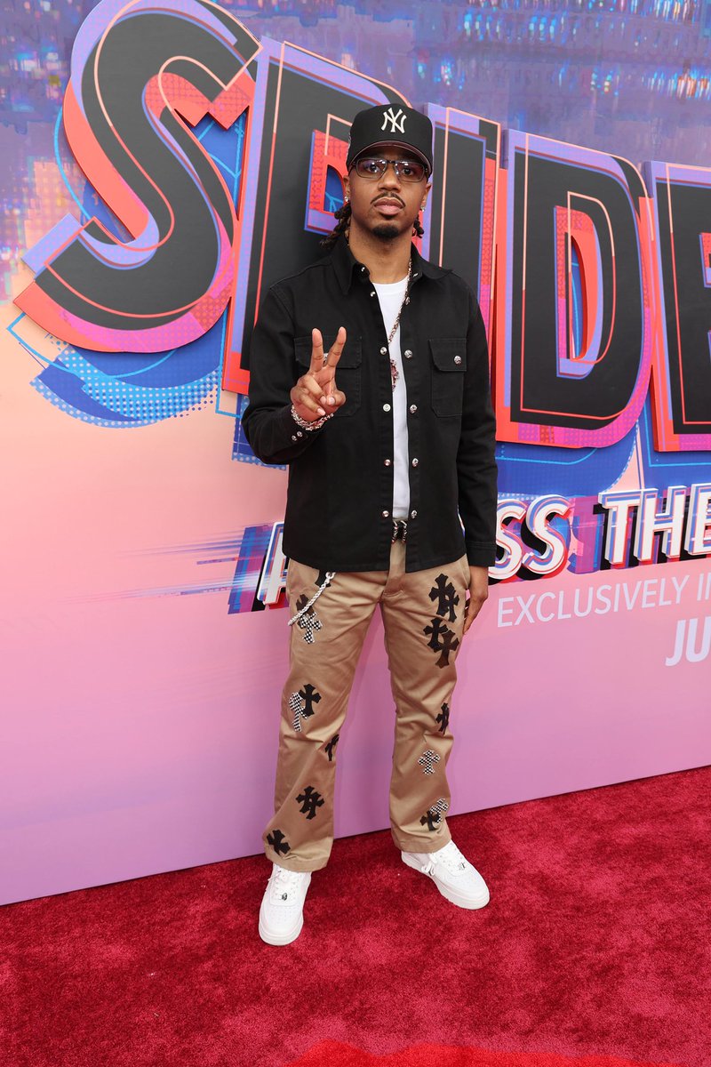 MetroBoomin's tweet image. The @SpiderVerse film and soundtrack everywhere this Friday!! 
Drop some 🕷️🕷️🕷️ if you ready!! 
#SpiderManAcrossTheSpiderVerse