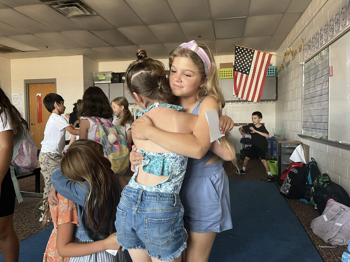 Miss Fiore tweet media