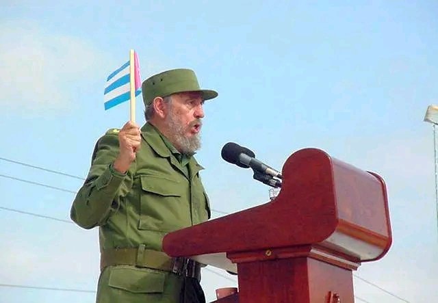 #DPECienfuegos #Fidel “De ese espíritu que se ve en los pueblos en los momentos de heroísmo, en la guerra: un espíritu de proletarios realmente, de ese tipo de obrero que nuestro  Partido para nutrir sus filas, y que nuestra Revolución tanto necesita”.
31 de mayo de 1970