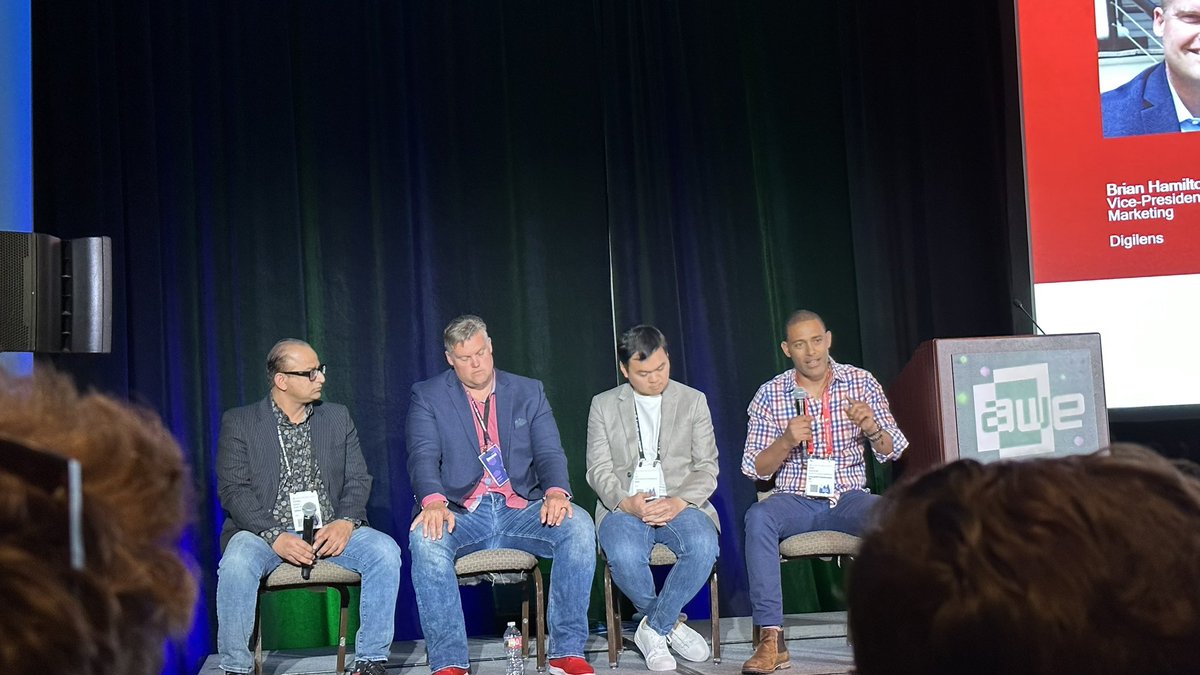Great conversation lead by @Snapdragon  on creating new realities  with some awesome speakers from @oppo , @DigiLensInc , & @Lenovo ⚡️💥🗣️‼️ With so many Companies backing #XR & #VR , #AWE2023 is proof that the #Metaverse Isn’t dead 🤓‼️🗣️ #SnapDragonInsiders