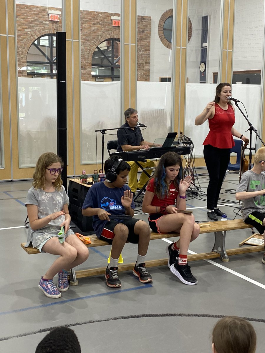 Jenn Ealey tweet media