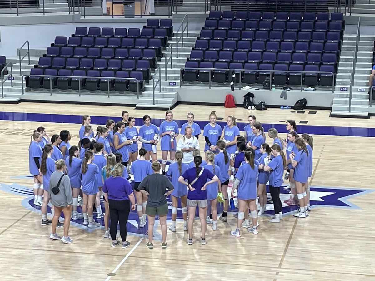 Had a great time putting in some work  with Coach Blair and some of her players over the past few days. Thanks for putting on a great camp with lots of reps. Love hearing coach say my passes and digs were spicy 🌶️!!