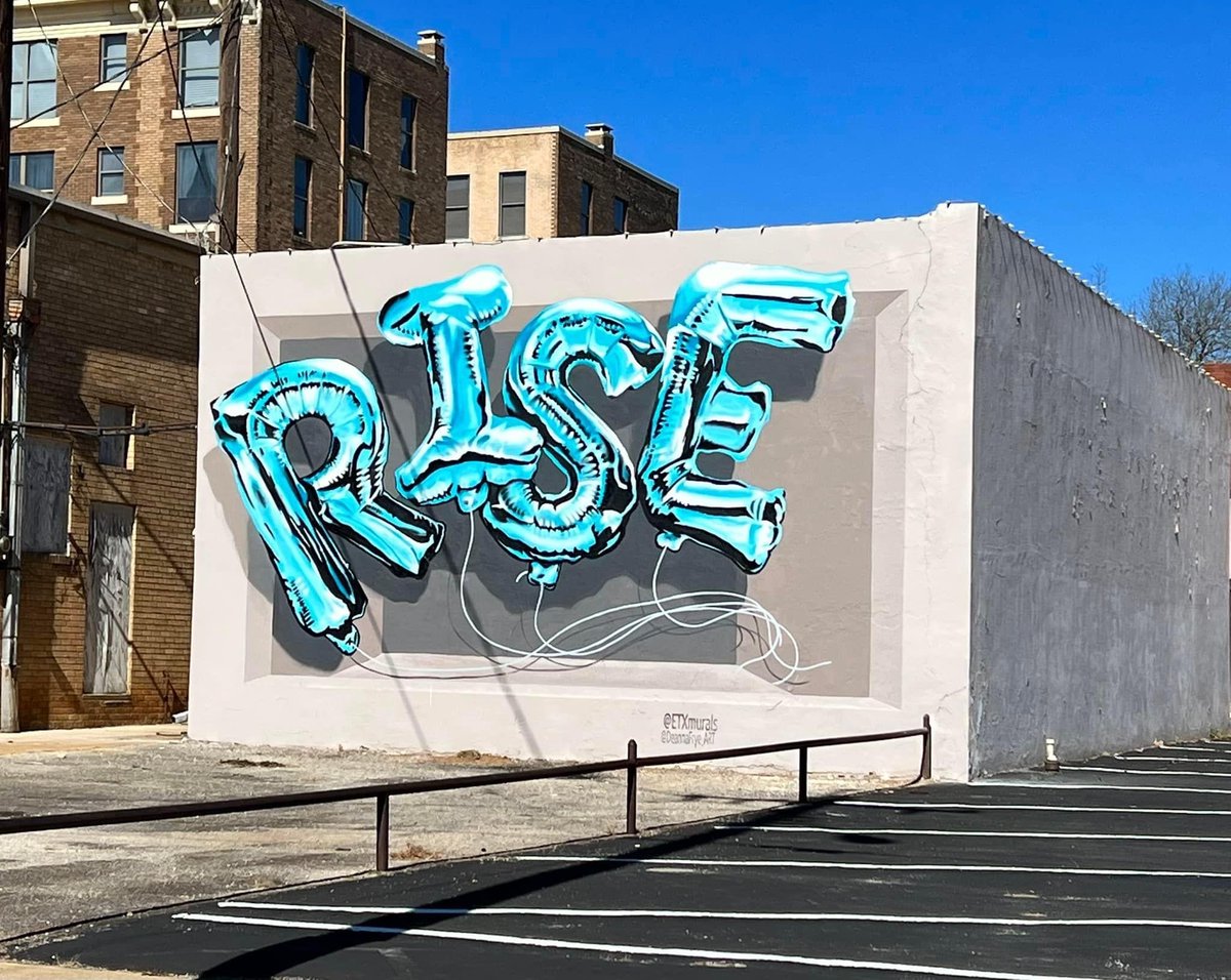 Cheers from <a href="/TexasDowntown/">Texas Downtown</a> on the last day of Preservation Month! Sometimes, all you need is an uplifting theme to brighten an area, and that is the goal for the ‘RISE’ mural located in the <a href="/palestinemainst/">Palestine MainStreet</a> district created by Deanna Pickett Frye ART. #PalestineTX #TXDT