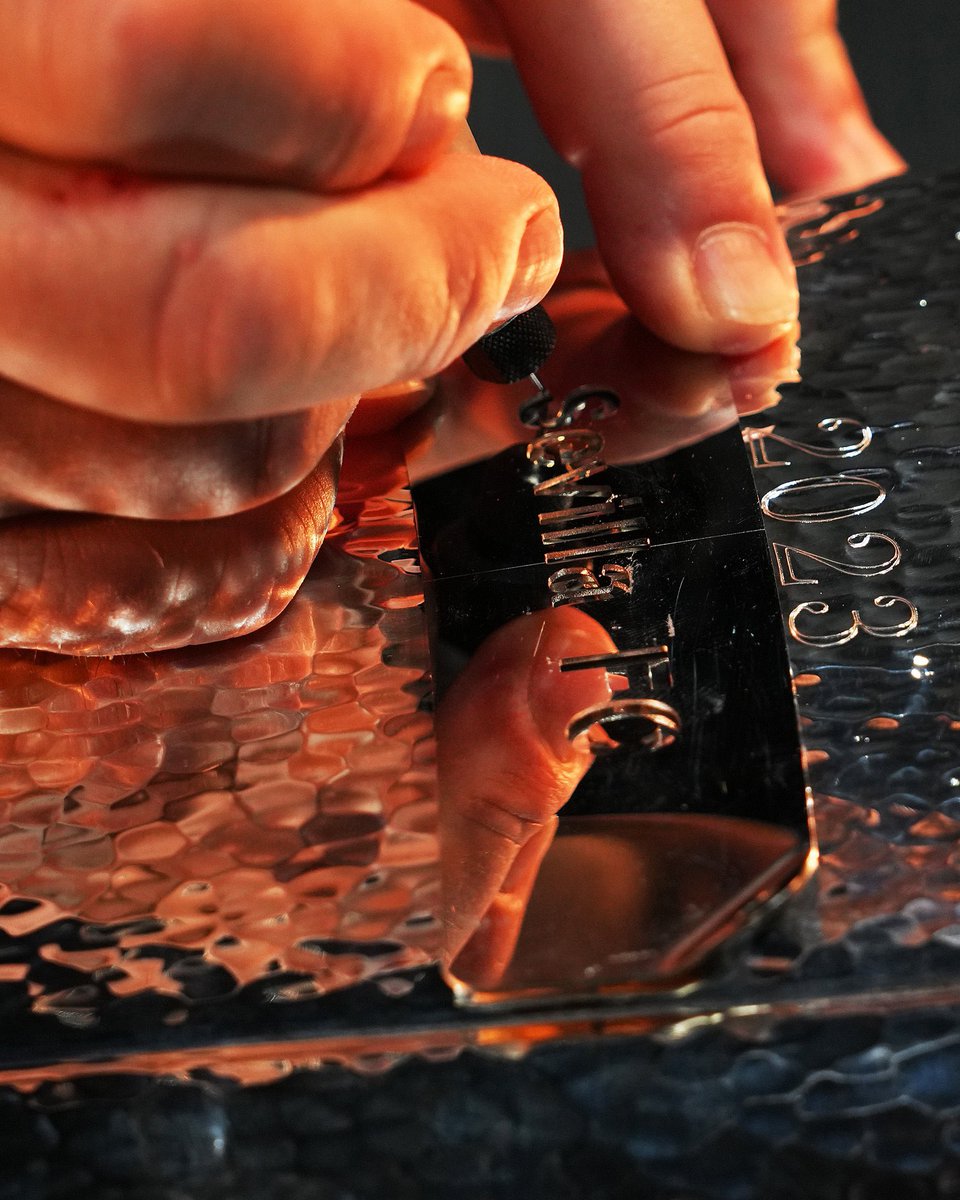 - Que pongo? 

- Lo mismo de siempre miarma, lo mismo de siempre.