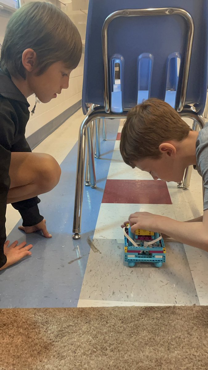 MsLinehanBMES's tweet photo. Last day of coding means robot obstacle course codes! 3rd grade has loved this opportunity and got some interested in robotics next year! @ModedraBMES @PWCSGiftedEd https://t.co/EJFRdLsYQm