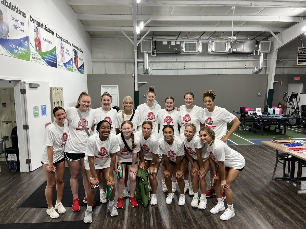 Picked up a pickleball paddle with my teammates last week to raise awareness for Parkinson's Disease! Thanks to <a href="/cohesionohio/">Cohesion Foundation</a> for a great evening with @5kforjk_ohio!
An awesome time learning about Parkinson’s and meeting the community #ALLinOSU #5KforJK #parkinsonsawareness