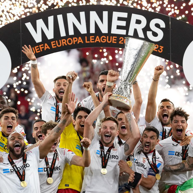 Otra noche mágica 🏆

#UELfinal