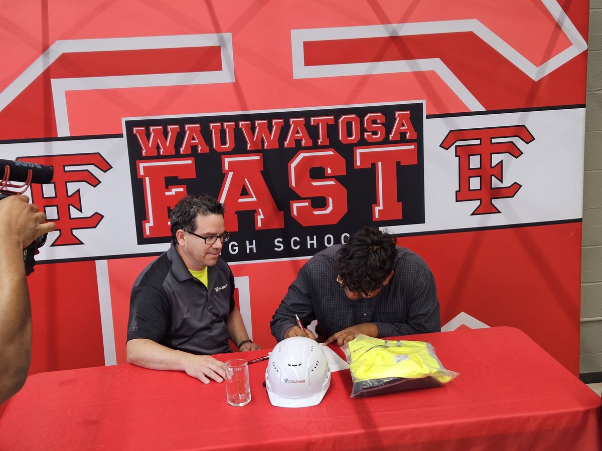 duranethanj's tweet photo. More than 20 students today signed into youth or registered apprenticeships with contractors and unions of their choice for Construction Trade Signing Day at Wauwatosa East High School. https://t.co/wu4tlZ7STb