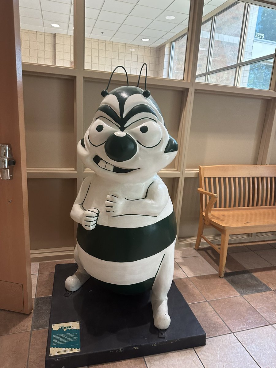 Life update: I’m officially a Medina Bee and will be joining the Medina High School staff next year .