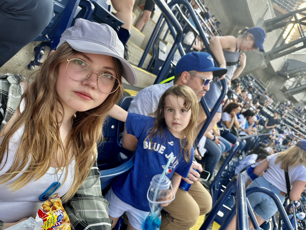 karenbreuetal's tweet image. Seriously..they’re having fun @BlueJays #NextLevel