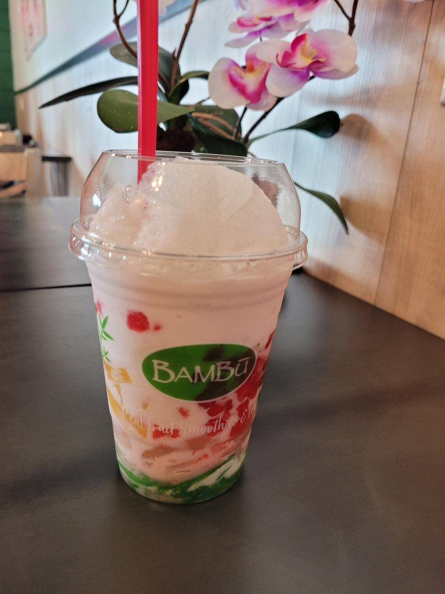 caffeinefrenzy's tweet photo. In the spirit of doing nice things for myself, I went to a new bubble tea place today! It was sooo good! And the atmosphere was lovely too. What have you treated yourself to lately?
#bobatea #bubbleteaaddict #treatyourself #selfcare https://t.co/w0BIvWSsT5