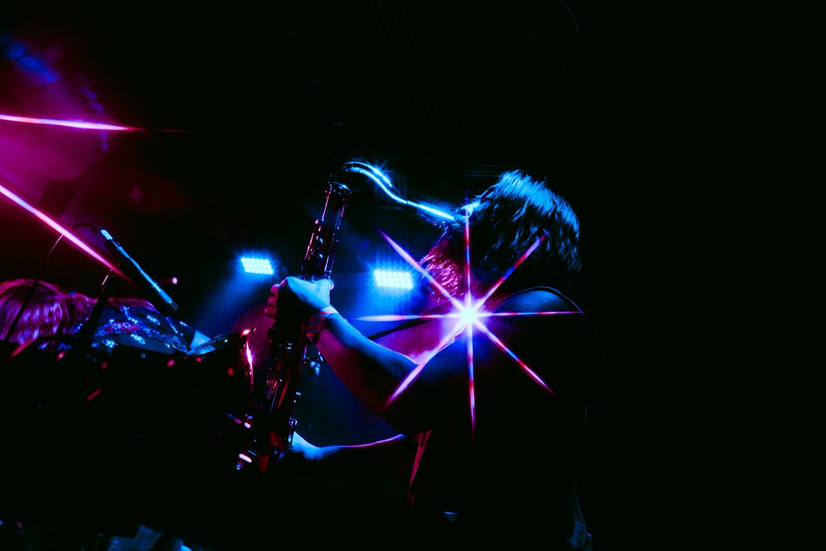 Finally back in Toronto tonight at Lee's Palace with Elder &amp; Howling Giant! Only 4 dates remain &amp; limited tickets are available for this evening ⚠️ Doors are NOW • music at 7:30 📸: <a href="/thesadpunk_/">Skylar 🖖🏻</a> •••