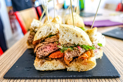 parisladouce's tweet photo. Nos Adresses : Rod's Coffee, le burger esprit français, terroir bressan du chef Jimmy Chevalier à Bourg-en-Bresse
https://t.co/p1oj1pkhQq
@agnesrenoult @otbourgenbresse #nosadressses #rodscoffee #bourgenbresse #jimmychevalier #burger #ain #bresse https://t.co/VAyuKQ10gG