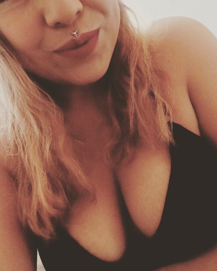 cdania985's tweet photo. Holii me presento dime Cass ya fueron a ver mi only 
⬇️⬇️⬇️⬇️🔥🔥
https://t.co/6k4bGvZvMA

#only #onlyfa #only #onlyfans #Only18 #Only18 #onlyfansFree #onlyfansgirl #onlyfansFree #onlyfanslatinas #onlyfanslatinas #onlyfansFree #onlyfansmodel https://t.co/B5LjGd66OR