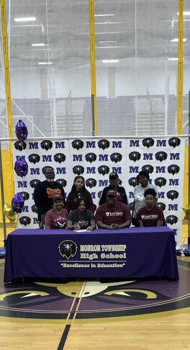 ZaahirP3's tweet photo. Official…. @EUEaglesFB @Monroe_FalconFB https://t.co/CHif0cjoCA
