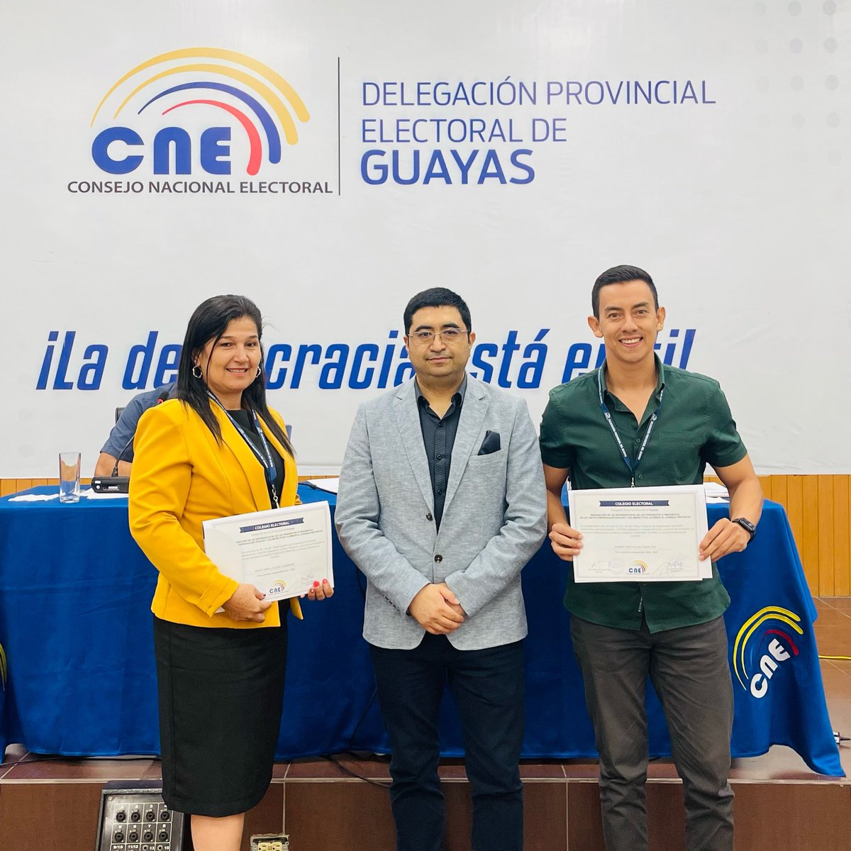 gadtarifa's tweet photo. Felicitamos a nuestro presidente Mgtr. @johnny_yulan por obtener el cargo de Consejero Provincial Suplente.

Luego de una gran jornada de trabajo en las instalaciones del CNE, para la designación de Consejeros Titulares Provinciales del Guayas junto a sus Suplentes. https://t.co/4QOuywxsnJ