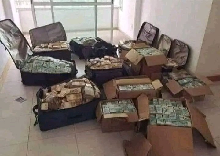 تأخذ الفلوس ذي و تبيع المنشن الاول @؟ 🌚