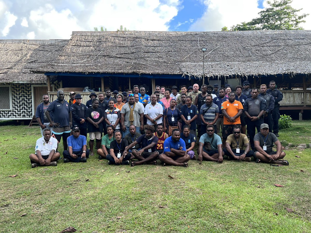 j_talai's tweet photo. @SI_NDMO supported by @UNDP_Solomons conducted its 2nd National Emergency Response Team training on 1-7 May for 35 government personnel. Thanks to 🇦🇺 for the funding support. in localisation of UNDAC methodology https://t.co/qAfRr2gEJ0