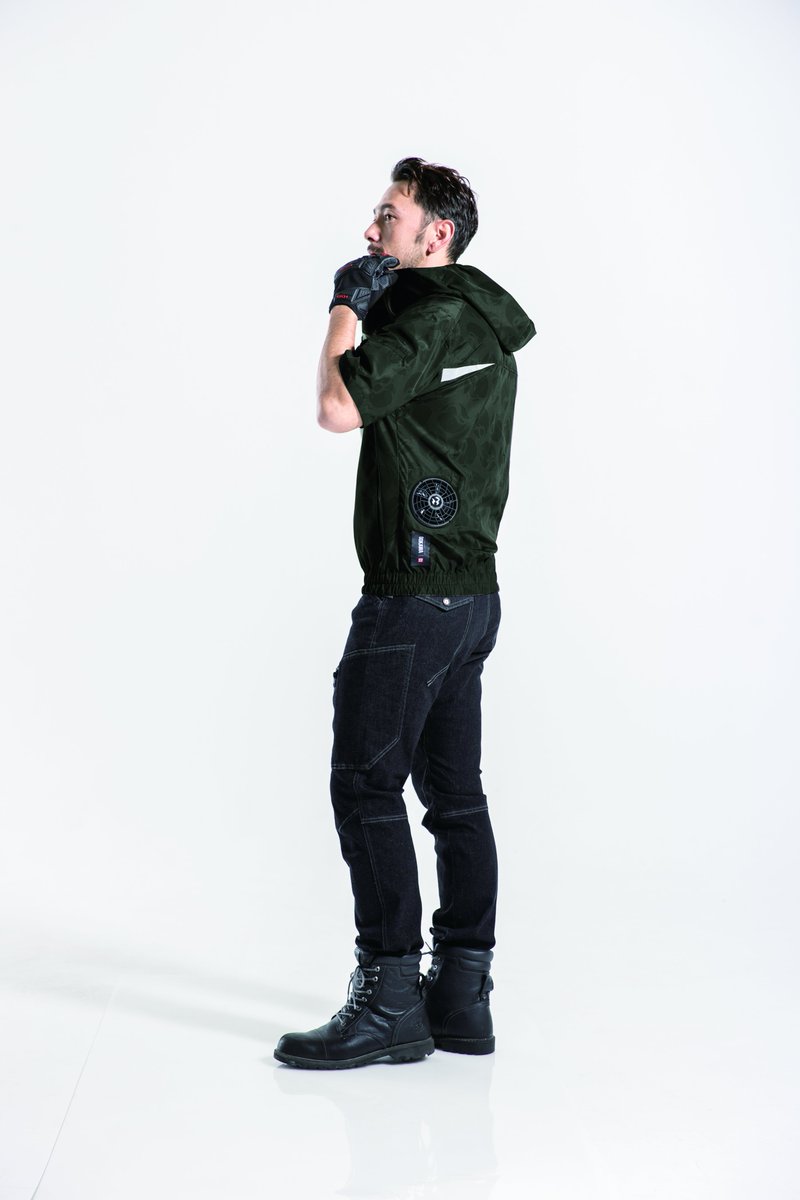 dairiki_uniform's tweet photo. MHAKブランドの
空調風神服
２０２３年の新作です
ドットガラが大人カッコいい
Ⅾワークスユニフォーム
やす
#mhak
#空調風神服
＃ユニフォーム
#ブランド https://t.co/VBiA9xyOV2