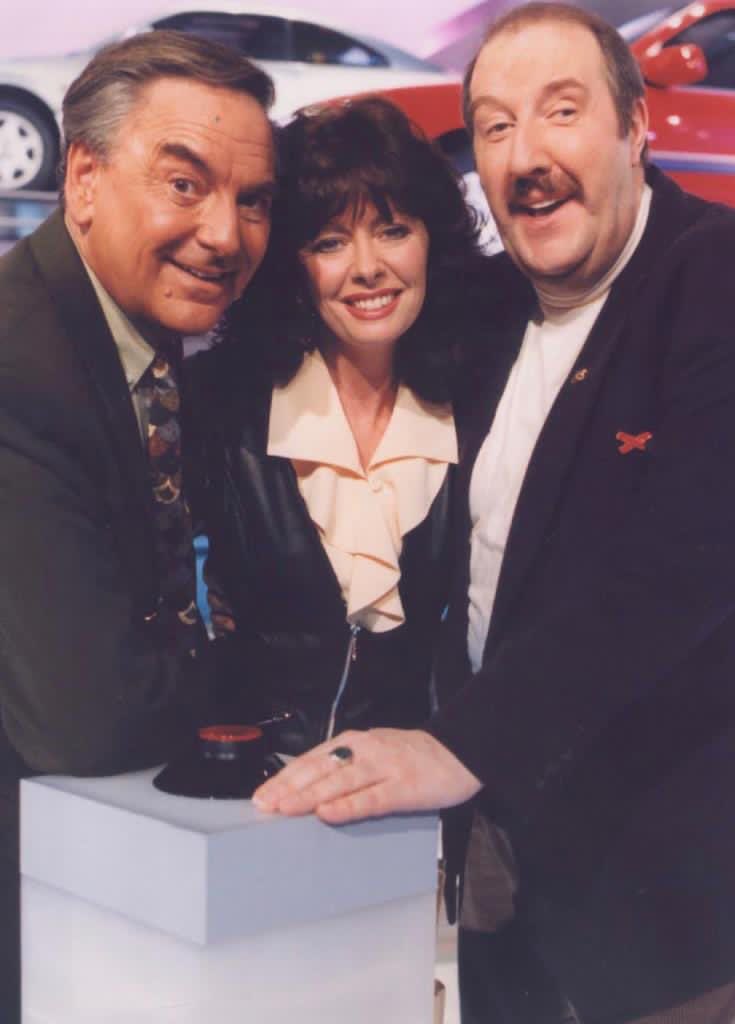 Happy Heavenly Birthday Bob Monkhouse OBE he was a Brilliant entertainer and Gorgeous man. Lovely memory when Gorden and I did Celebrity Squares #BobMonkhouse #CelebritySquares #GoldenShot #FamilyFortunes #GordenKaye #AlloAllo
