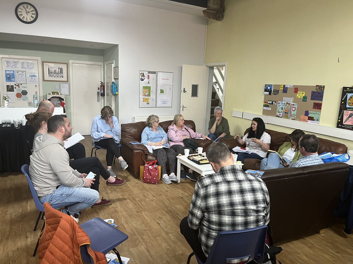 Great neighbourhood meeting in Eccles today <a href="/MattersSalford/">Wellbeing Matters Salford</a> <a href="/SalfordCVS/">Salford CVS</a> @thecast@CEOSalfordCVS <a href="/talkaboutitmate/">Talk About It Mate</a> @HealthySalford <a href="/EmpConvTrial/">Empowered Conversations Trial</a>