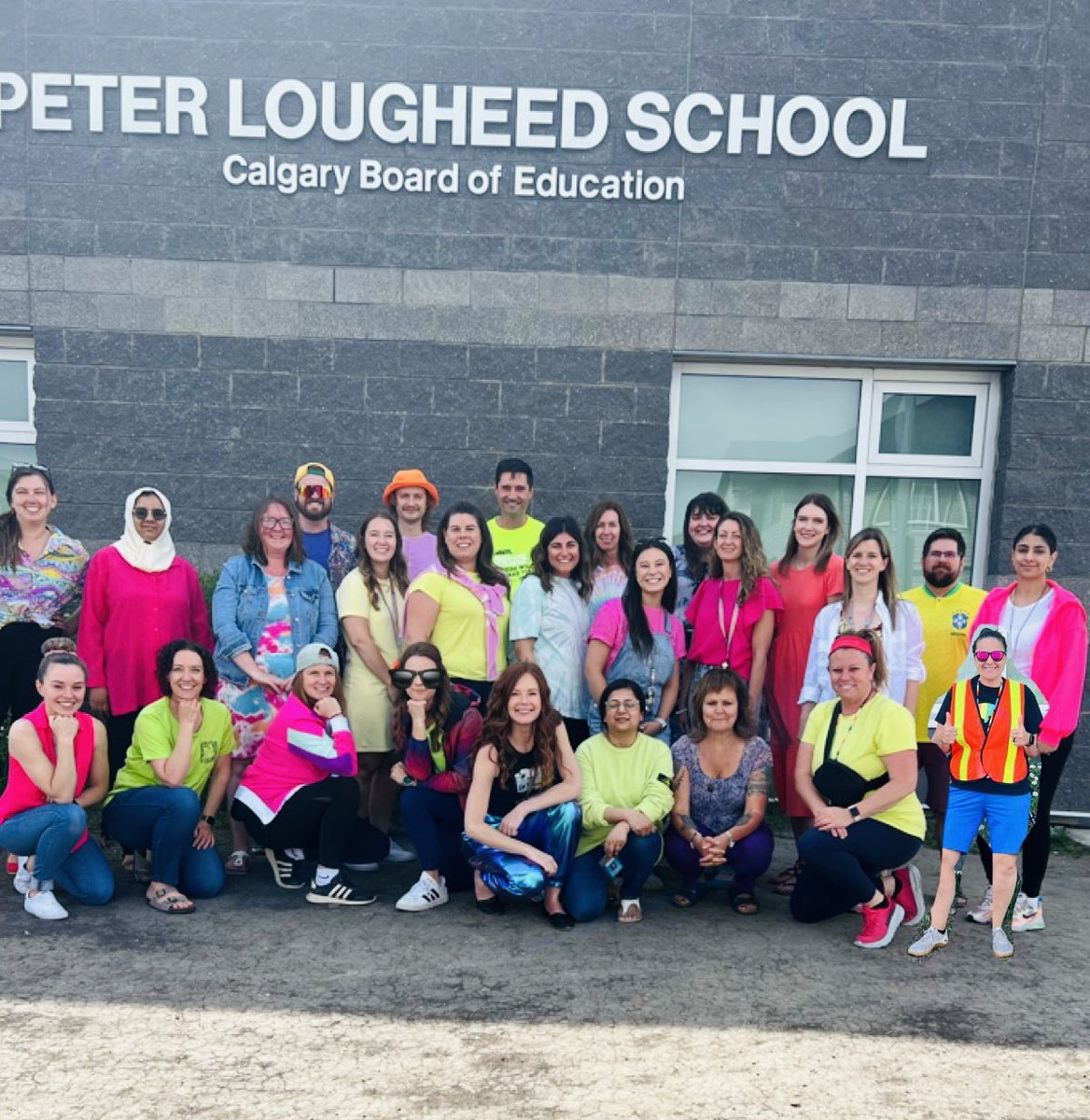 Allison Field (@msafield) on Twitter photo Our first official #WearItWednesday <a href="/PLougheedCBE/">PeterLougheed School</a>
💖Tie-Dye Brights & Neon Lights💛
Smiles all around! #WeAreCBE Our first official #WearItWednesday <a href="/PLougheedCBE/">PeterLougheed School</a>
💖Tie-Dye Brights & Neon Lights💛
Smiles all around! #WeAreCBE