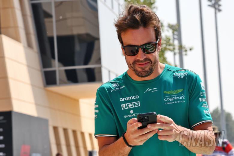 lladergasmo's tweet image. SORTEO DE DOS CAMISETAS DE FERNANDO ALONSO🚨🚨

🏎️ Camisetas de Alonso de Aston Martin 2023 y otra vintage de renault 2005.

Para participar:
1) Seguir a @nanorgasmo y @RosterSpain 
2) RT a este tweet

Daré el nombre del ganador el Domingo después del GP de España 🇪🇸(18:00h).
