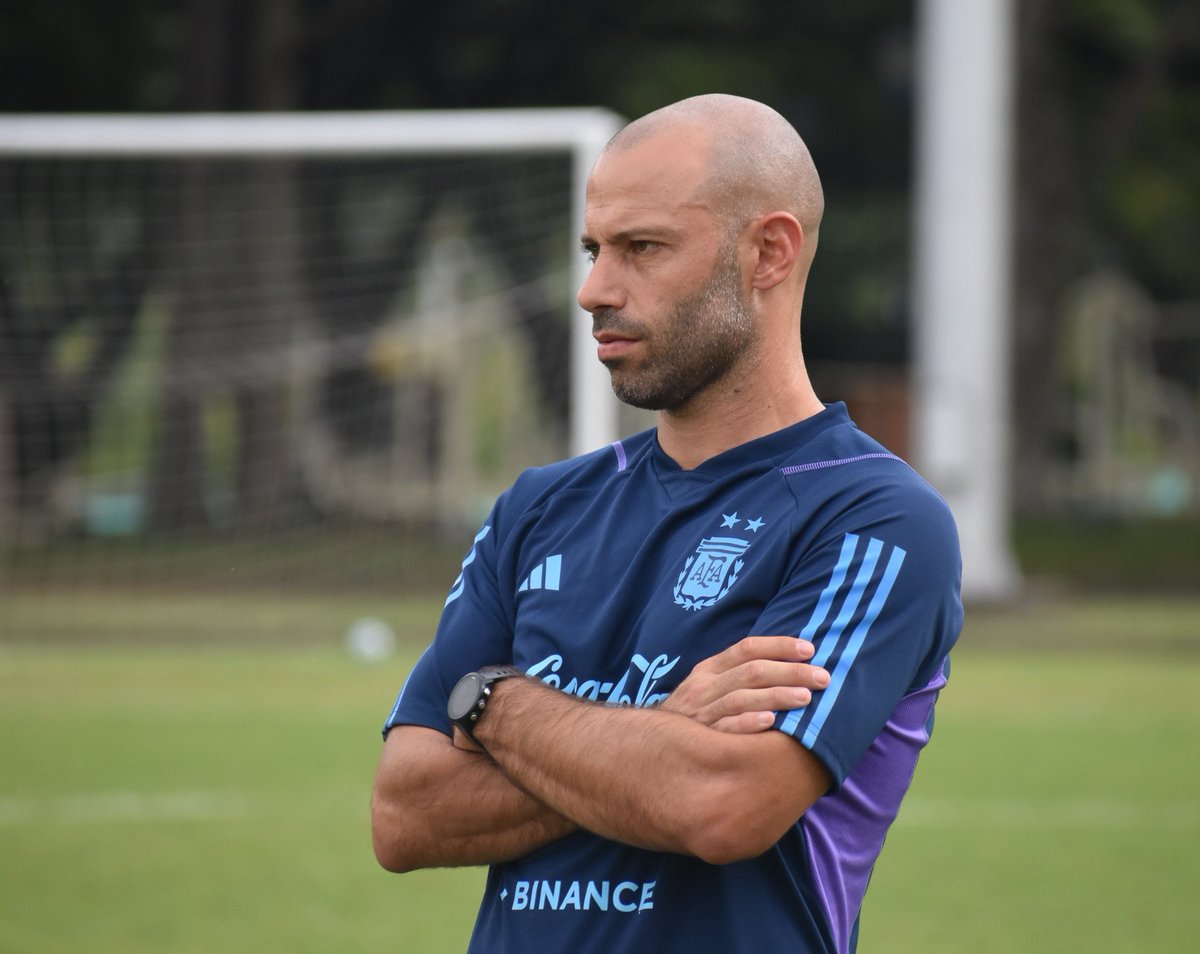 DataTop9's tweet photo. ❌ 🇦🇷Argentina eliminada del mundial sub-20 frente a *NIGERIA* 🇳🇬.
¿Porque no sumo ni un minuto soule? Solo Masherano lo sabe quién es el principal responsable de este fracaso👎🏼 https://t.co/bnULz6VyP0