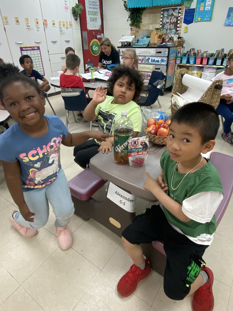 michalgut's tweet photo. What an amazing resource for summer right here in MH! Our newly remodeled MHPL has everything! Thank you to Ms. Vanessa &amp; Ms. Ellen for the tour and project. 🥰🐾❤️📚 @hillerwildcats #wearelamphere https://t.co/c99MP1Yhym