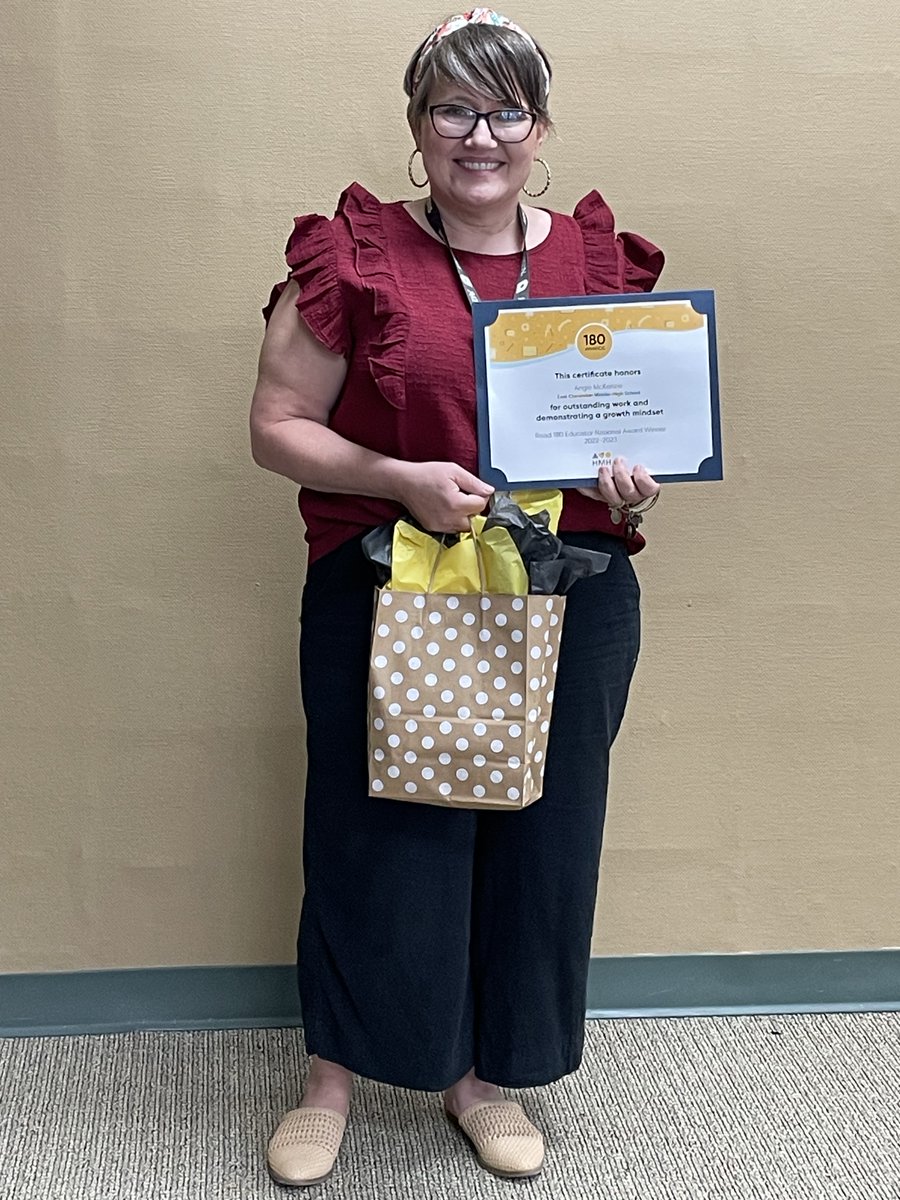 Amy Zagora tweet media