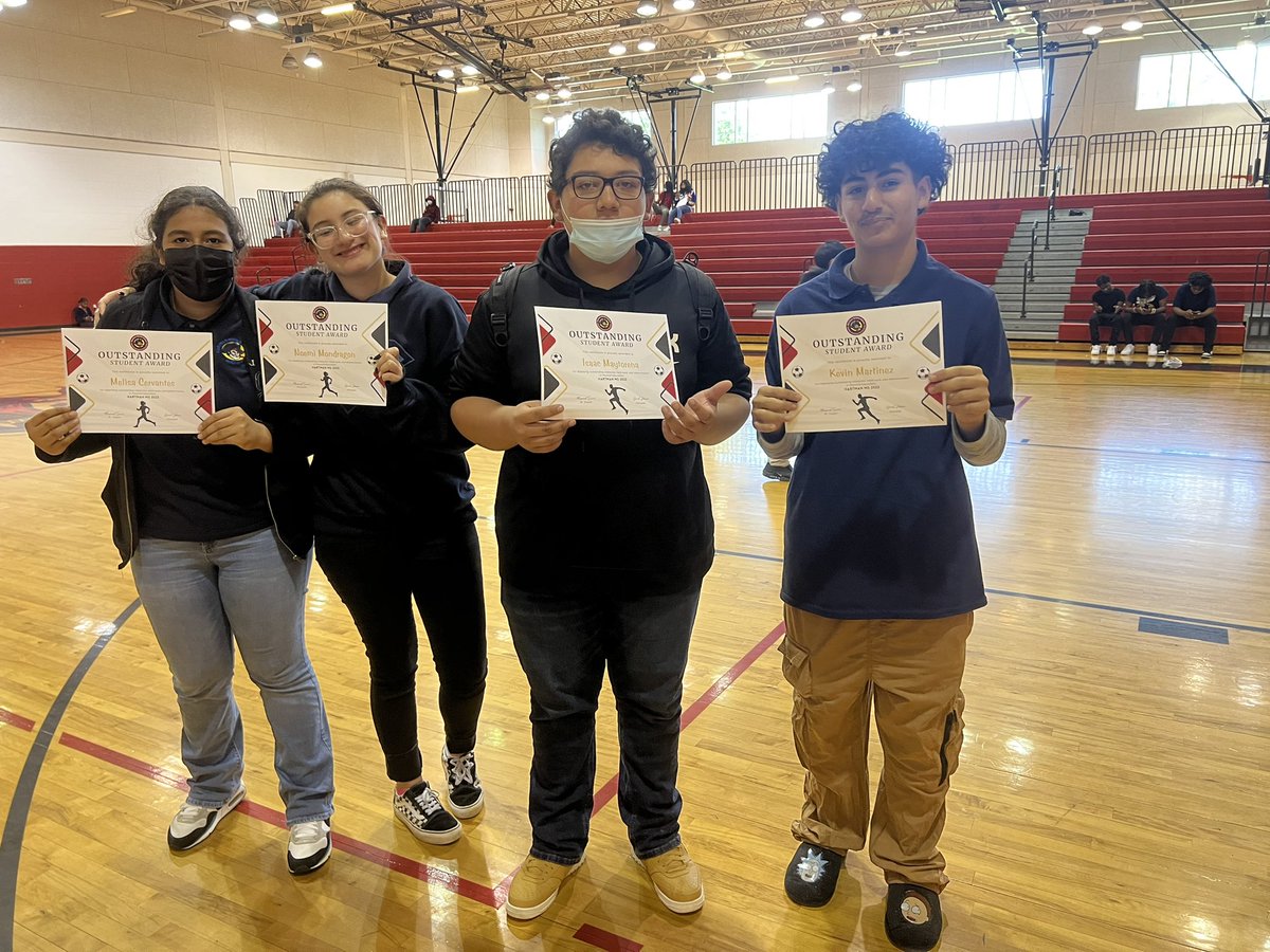 Monserr577016's tweet photo. Outstanding Student Awards 🥇PE 🏆
@hartman_ms https://t.co/0bhSoCdjNL