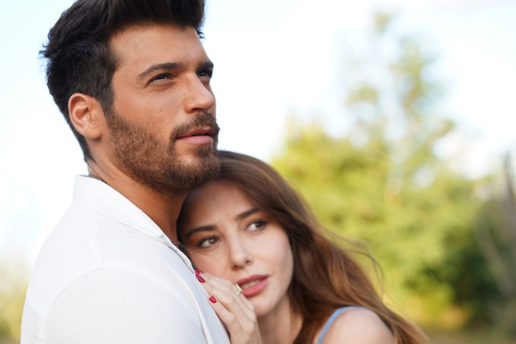 🇹🇷 #BayYanlış chega ao catálogo do Globoplay em Junho com o nome "Senhor Errado".  

A data de estreia da novela turca ainda não foi revelada.