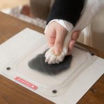 肉球スタンプが残せる「ぺたっち」!6月2日から一般発売へ。シヤチハタの犬猫足形作成キット!