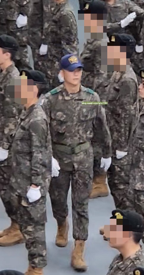 yourside_kto's tweet photo. 와... 피지컬 보소 https://t.co/EGNajdzDLW