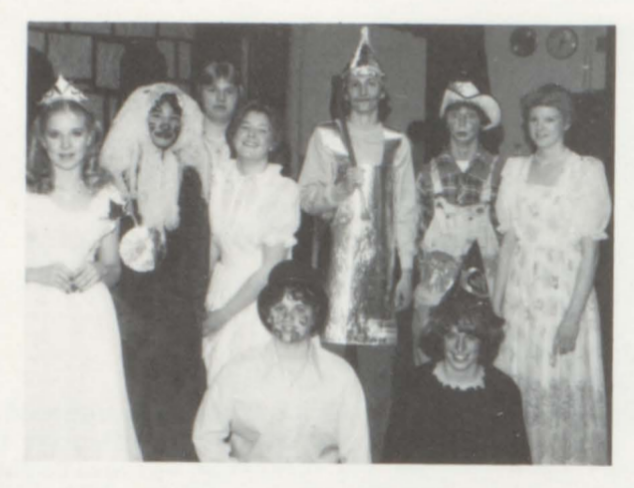 EPSDutchmen's tweet photo. These #EPubLife581 students were the 🌟 stars 🌟 of the show in 1981!

Do you spot someone you recognize in this #TBT? https://t.co/gujAfj6MLs
